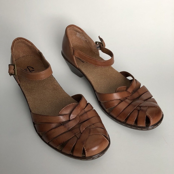 clarks wendy tiger sandals